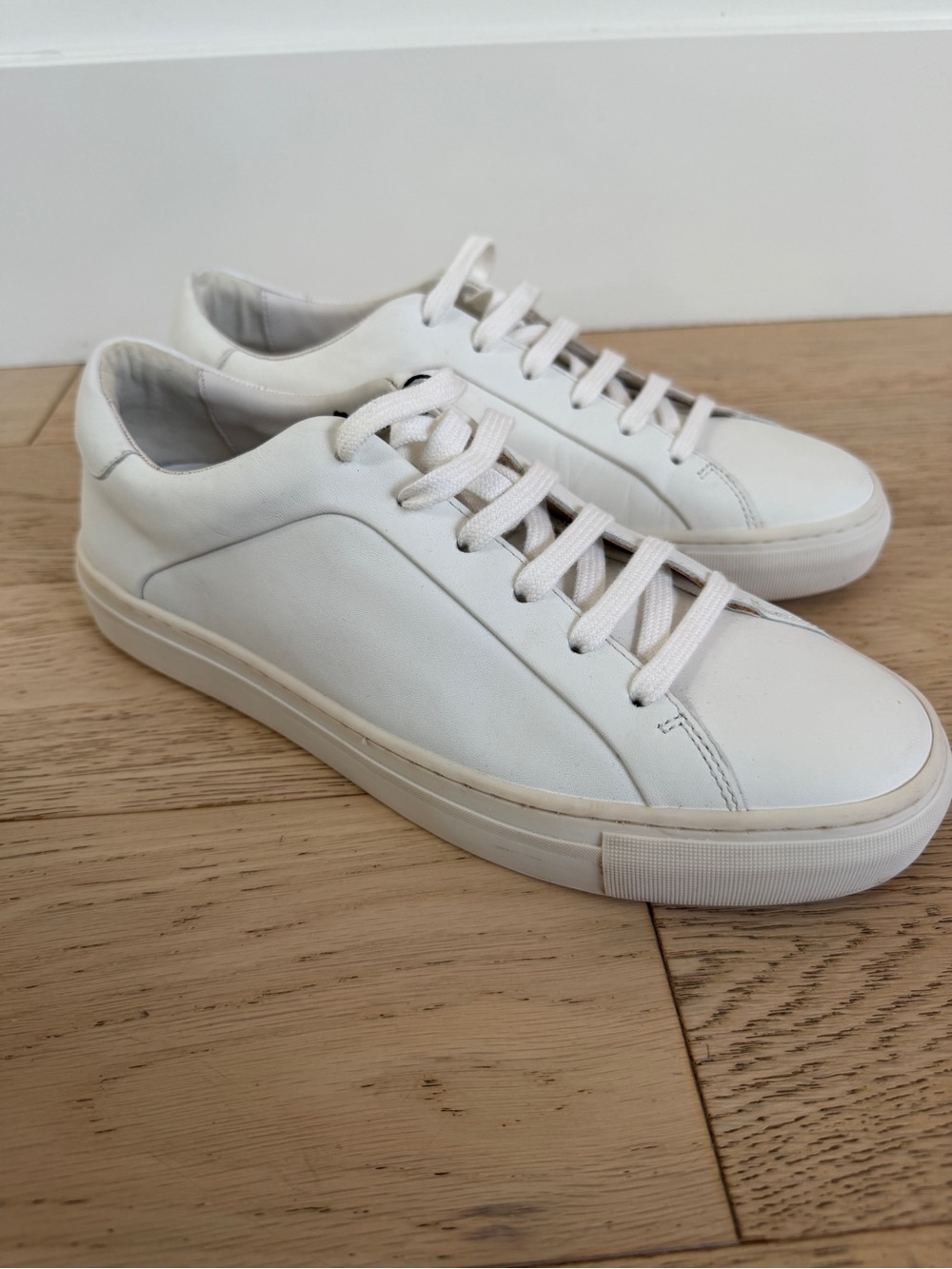 MASSIMO DUTTI Sneakers White Lace Up Classic Preppy Minimalist Quiet Luxury NWT